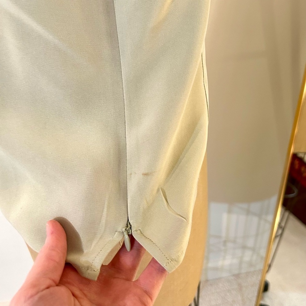 Talbots women’s Tan Cream 100% Silk Sleeveless Blouse Sz 14 - Picture 8 of 16